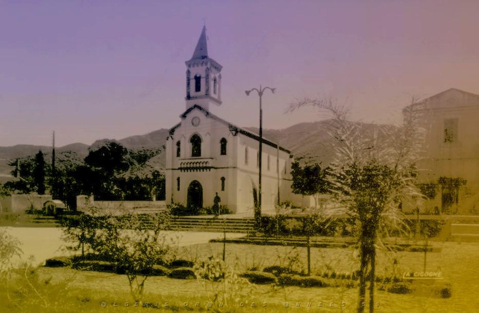 BOU SFER ANNEES 50 L EGLISE ST ANNE ET SA PLACE 04.jpg